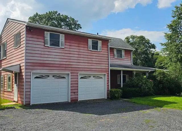 Property at 735 W Broad St, Quakertown, PA, 18951, 2 beds, 1.5 baths, [object Object]