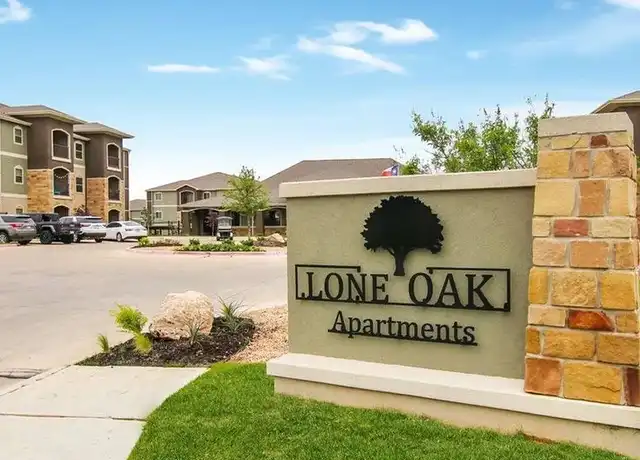 Property at Lone Oak Apartments - 1801 Fort Worth Hwy, Weatherford, TX, 76086, 3 beds, 2 baths, [object Object]