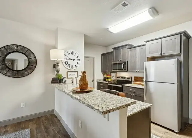 Property at Lone Oak Apartments - 1801 Fort Worth Hwy, Weatherford, TX, 76086, 1 bed, 1 bath, [object Object]