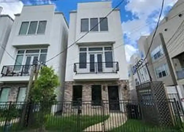 Property at 5713 Larkin St Unit B, Houston, TX, 77007, 3 beds, 3.5 baths, [object Object]