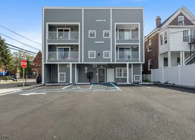 Property at 862 E Jersey St #1, Elizabeth, NJ, 07201, 1 bed, 1 bath, [object Object]