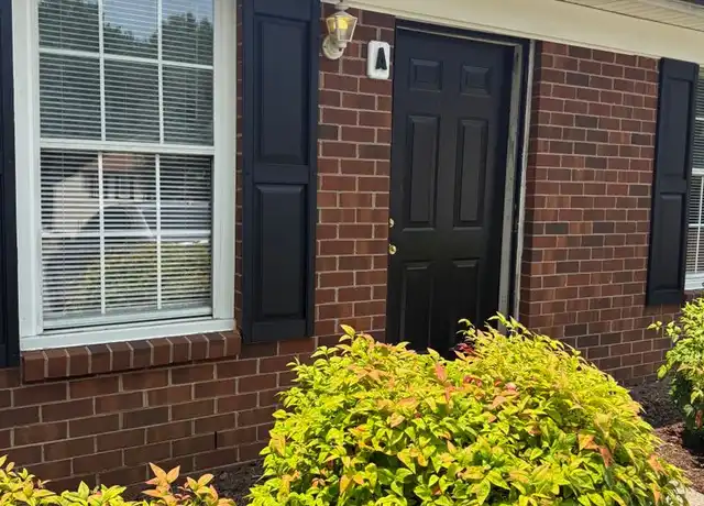 Property at 3527 Lynhaven Dr Unit A, Greensboro, NC, 27406, 2 beds, 1 bath, [object Object]