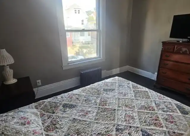Property at 869 Kenneth Ave Unit 2nd floor, New Kensington, PA, 15068, 1 bed, 1 bath, [object Object]