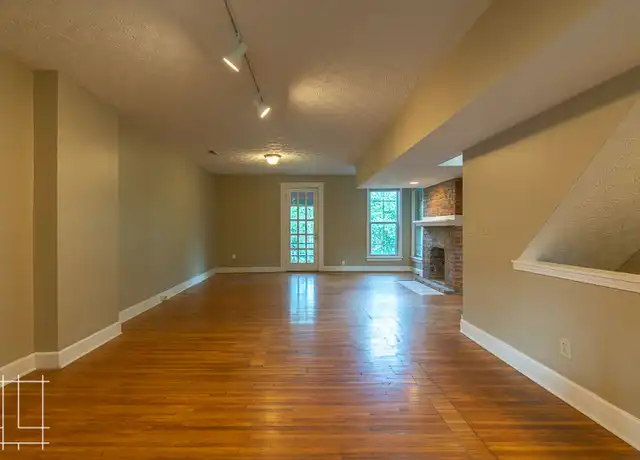 Property at 1489 E Broad St, Columbus, OH, 43205, 2 beds, 1 bath, [object Object]