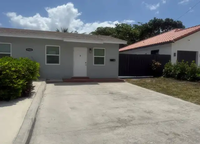 Property at 1980 SW 28th Ave Unit 2, Fort Lauderdale, FL, 33312, 2 beds, 1 bath, [object Object]