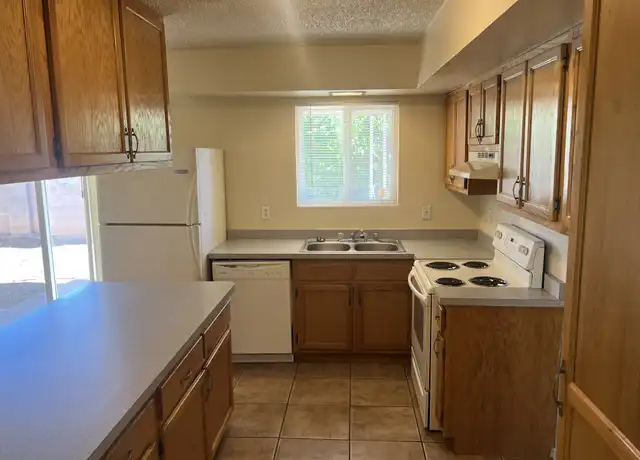 Property at 10104 Comanche Rd NE Unit D, Albuquerque, NM, 87111, 3 beds, 2 baths, [object Object]