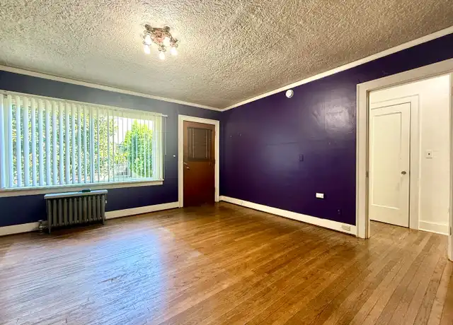 Property at 333 SE 20th Ave Unit 09, Portland, OR, 97214, 1 bed, 1 bath, [object Object]