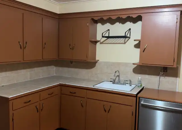 Property at 54 High St Unit 1, Naugatuck, CT, 06770, 2 beds, 1 bath, [object Object]