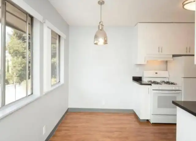 Property at 124 Merrydale Rd, San Rafael, CA, 94903, 2 beds, 1 bath, [object Object]