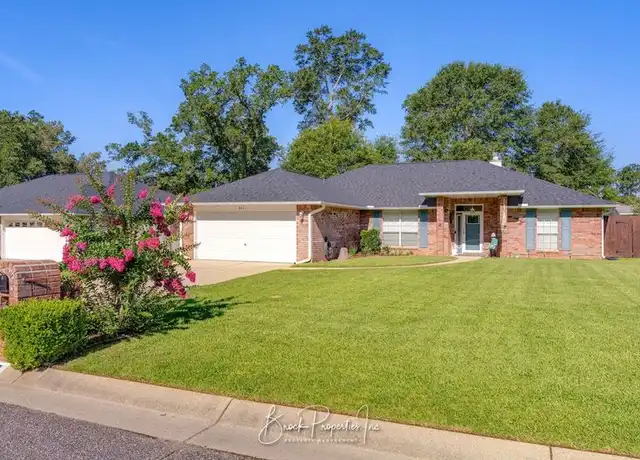 Property at 2511 Southern Oaks Dr, Cantonment, FL, 32533, 3 beds, 2 baths, [object Object]