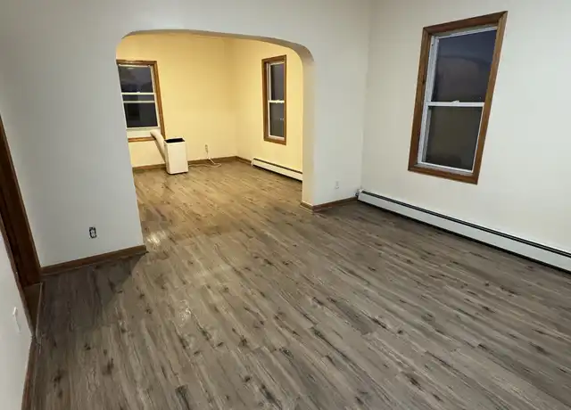 Property at 607 S Main St Unit 3rd Floor, Fall River, MA, 02721, 2 beds, 1 bath, [object Object]