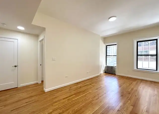 Property at 54 W 56th St Unit 4AA, New York, NY, 10019, 1 bed, 1 bath, [object Object]