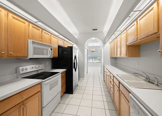 Property at 3162 Brooker Creek Way, Palm Harbor, FL, 34685, 2 beds, 2 baths, [object Object]