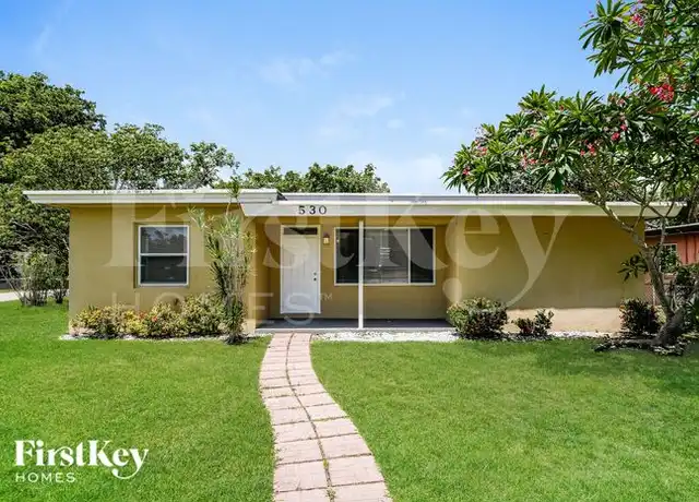 Property at 530 S 28th Ave, Hollywood, FL, 33020, 4 beds, 2 baths, [object Object]