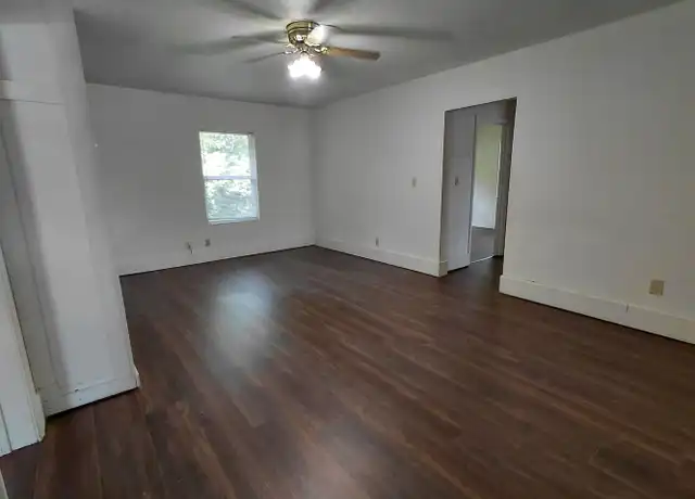 Property at 1813 Vichy Rd, Rolla, MO, 65401, 5 beds, 2 baths, [object Object]