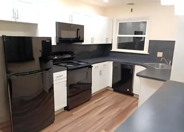 Property at 225 W Areba Ave Unit A, Hershey, PA, 17033, 1 bed, 1 bath, [object Object]