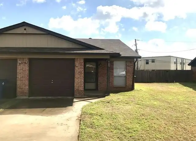 Property at 703 Pleasant Manor Ave, Burleson, TX, 76028, 2 beds, 1 bath, [object Object]