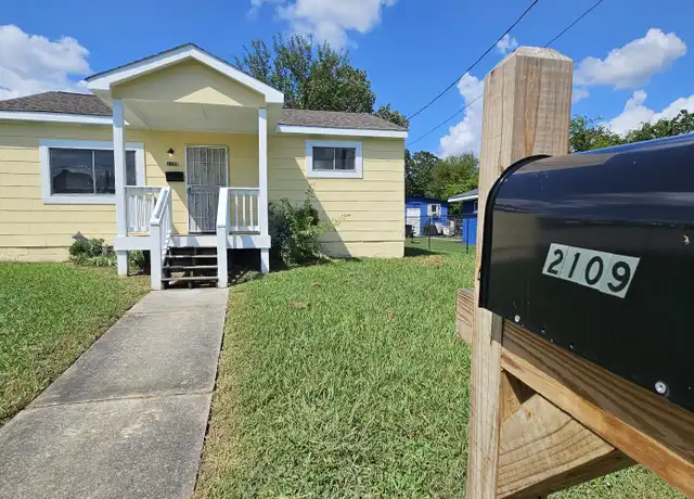 Property at 2109 Anderson Ave, Chattanooga, TN, 37404, 2 beds, 1 bath, [object Object]