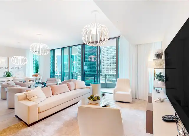 Property at 1000 Brickell Plz Unit TH1812, Miami, FL, 33131, 4 beds, 4.5 baths, [object Object]