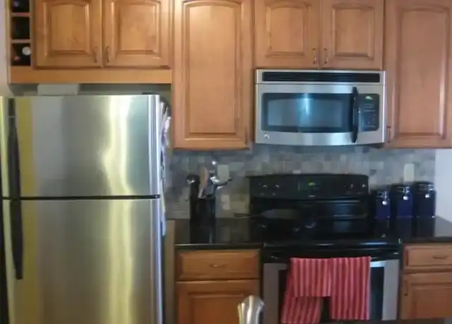 Property at 1869 Chantilly Ct, Virginia Beach, VA, 23451, 2 beds, 2 baths, [object Object]