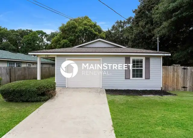 Property at 737 N Cypress Ave, Green Cove Springs, FL, 32043, 3 beds, 2 baths, [object Object]