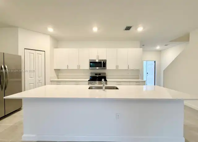 Property at 5033 Oakmont Ave #5838, Fort Lauderdale, FL, 33312, 3 beds, 2.5 baths, [object Object]