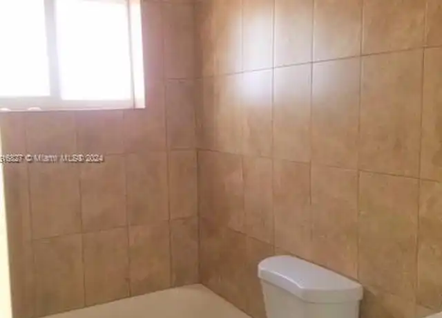 Property at 2230 Madison St Unit 08, Hollywood, FL, 33020, 1 bed, 1 bath, [object Object]