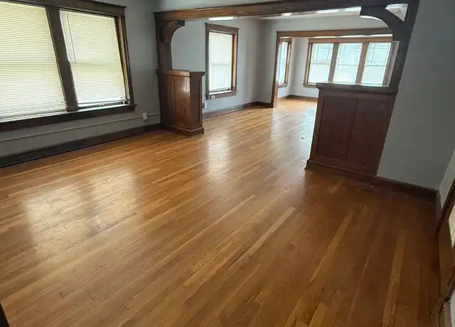 Property at 4116 Warwick Blvd Unit 4116-2N, Kansas City, MO, 64111, 2 beds, 1 bath, [object Object]