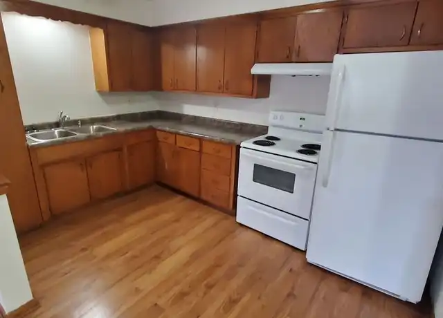 Property at 1920 Lathrop Ave Unit 103, Racine, WI, 53405, 1 bed, 1 bath, [object Object]
