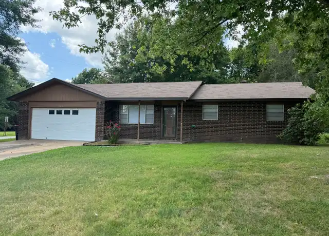Property at 2308 Lynn St, Springdale, AR, 72762, 3 beds, 2 baths, [object Object]