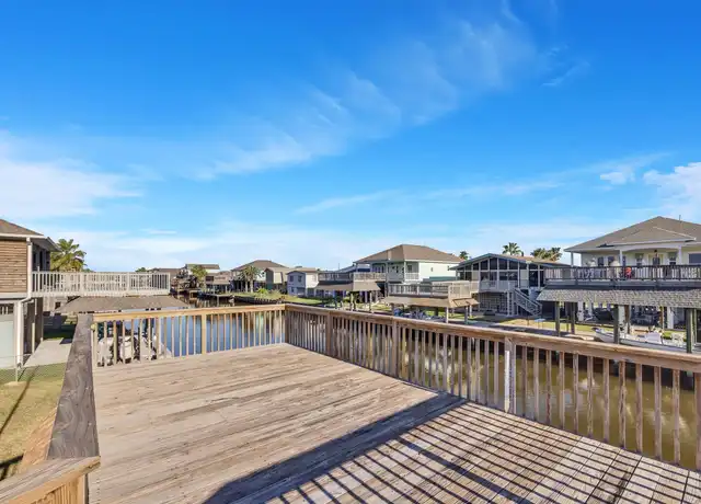 Property at 41 Dolphin St, Hitchcock, TX, 77563, 2 beds, 2 baths, [object Object]