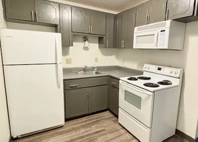 Property at 1805 Arlington Ave Unit 7, Des Moines, IA, 50314, 2 beds, 1 bath, [object Object]
