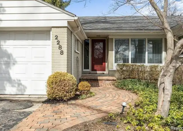 Property at 2288 Northlawn Blvd, Birmingham, MI, 48009, 2 beds, 2 baths, [object Object]