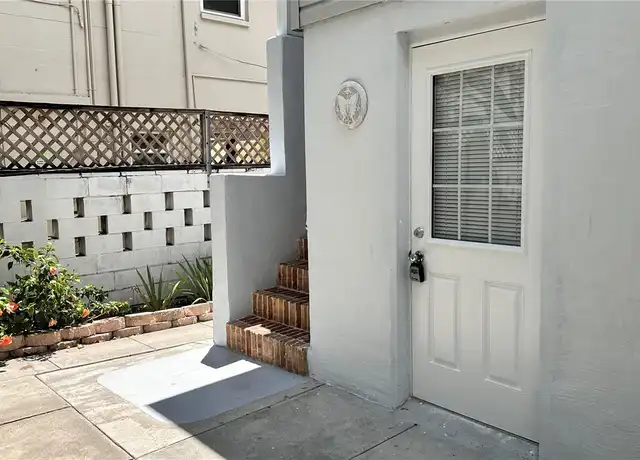 Property at 236 6th Ave N Unit D, St. Petersburg, FL, 33701, 1 bed, 1 bath, [object Object]