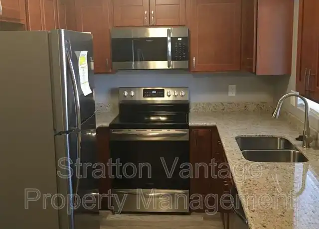 Property at 860 N Stapley Dr, Mesa, AZ, 85203, 2 beds, 1 bath, [object Object]