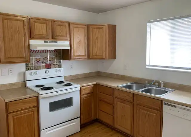 Property at 935 Genesee Ave Unit D, Salt Lake City, UT, 84104, 2 beds, 1 bath, [object Object]