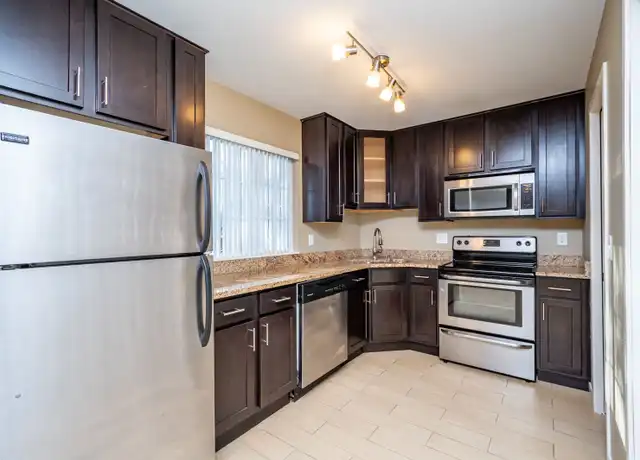 Property at 2 6th St Unit 3, Coralville, IA, 52241, 1 bed, 1 bath, [object Object]
