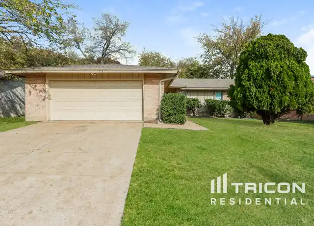 Property at 717 Marlow Pl, Arlington, TX, 76014, 3 beds, 2 baths, [object Object]