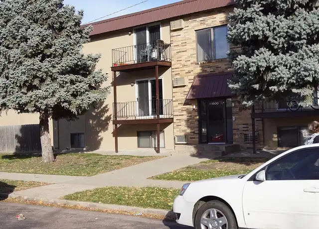 Property at Arnold's Park Apartments - 812 W Bailey St, Sioux Falls, SD, 57104, 1-2 bed, 1 bath, [object Object]