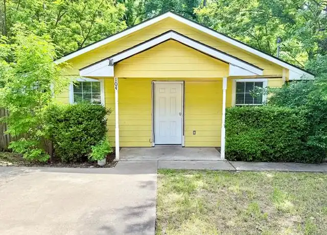 Property at 104 E Prospect St, Denison, TX, 75021, 3 beds, 2 baths, [object Object]