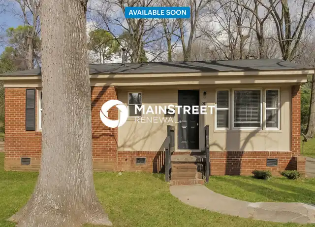 Property at 4200 Rochelle Ln, Charlotte, NC, 28208, 3 beds, 1 bath, [object Object]