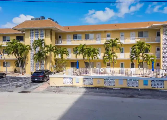 Property at 3061 NE 49th St #6, Fort Lauderdale, FL, 33308, 1 bed, 1 bath, [object Object]