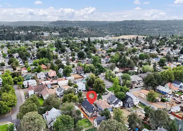 Property at 2016 W Gardner Ave, Spokane, WA, 99201, 1 bed, 1 bath, [object Object]