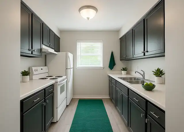 Property at Vines at Meridian - 5418 N Meridian Ave, Oklahoma City, OK, 73112, 2 beds, 1.5 baths, [object Object]