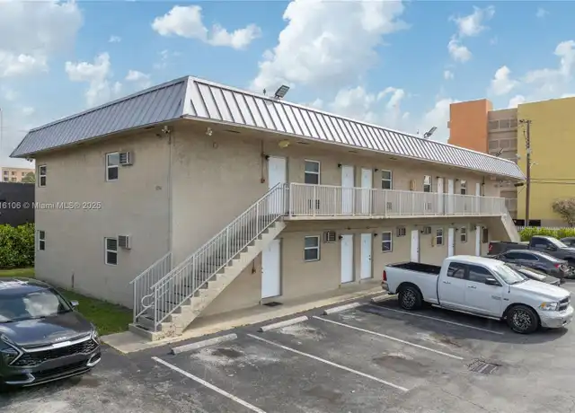 Property at 5755 NW 7th Ave Unit 4-4, Miami, FL, 33127, 1 bed, 1 bath, [object Object]