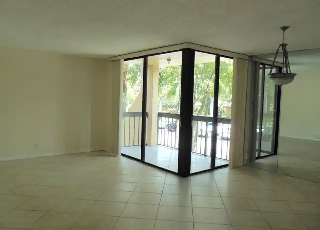 Property at 500 Egret Cir, Delray Beach, FL, 33444, 1 bed, 1 bath, [object Object]