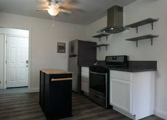 Property at 570 10th St, Imperial Beach, CA, 91932, 2 beds, 1 bath, [object Object]