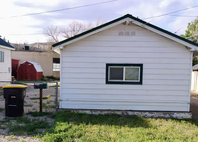 Property at 1213 W Pine St, Rawlins, WY, 82301, 1 bed, 1 bath, [object Object]