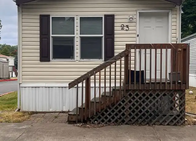Property at Fox Run MHP, LLC - 9000 NE Martin Luther King Junior Blvd, Portland, OR, 97211, 1-2 bed, 1-2 bath, [object Object]