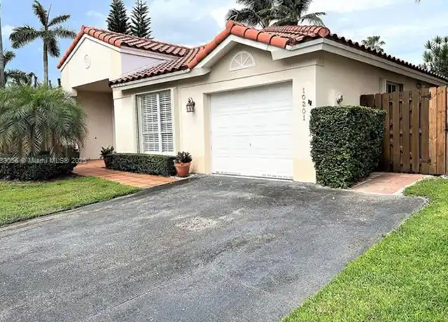 Property at 10201 NW 56th St, Doral, FL, 33178, 3 beds, 2 baths, [object Object]